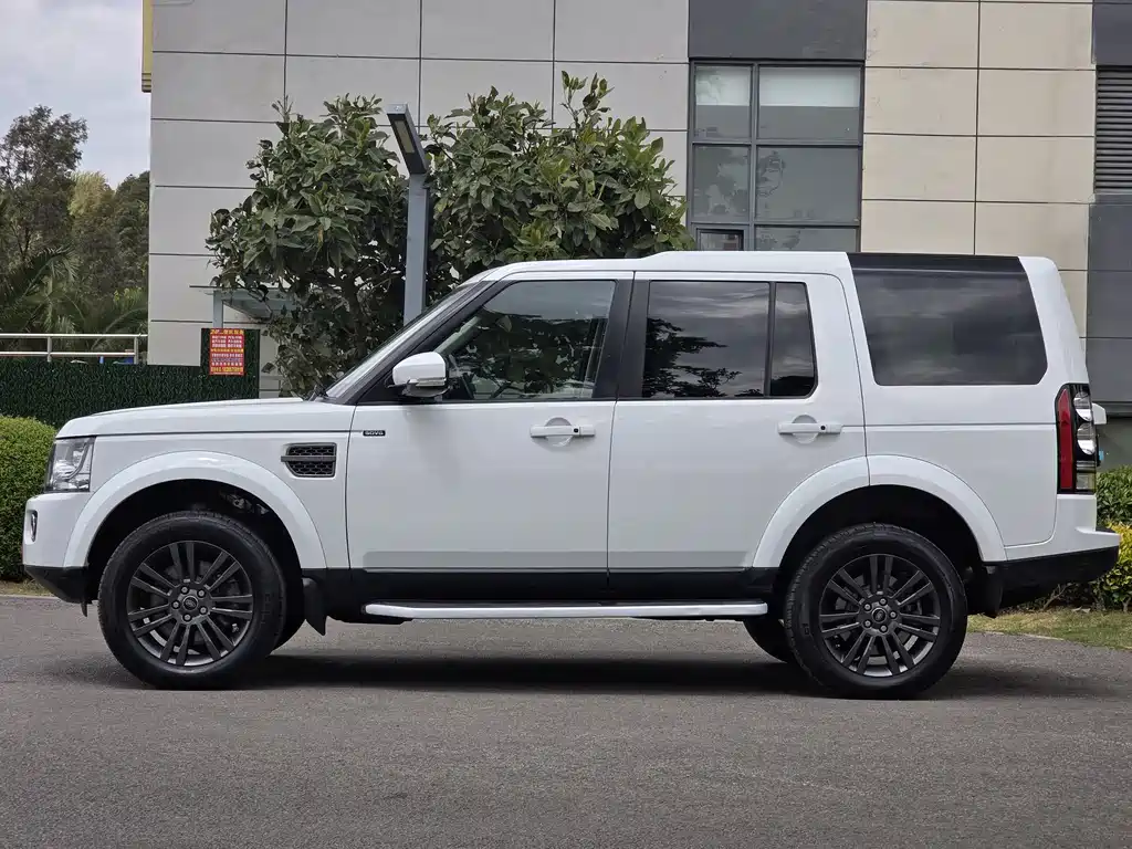 Land Rover Discovery 2016 3.0 SDV6 HSE