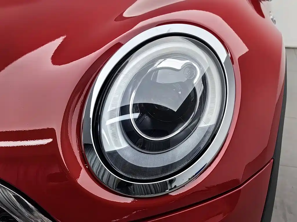MINI Mini Clubman — миниатюра 7