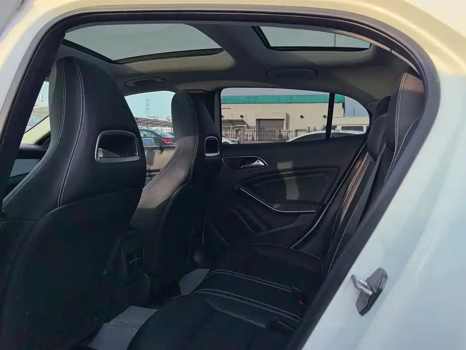 Mercedes-Benz GLA — миниатюра 11
