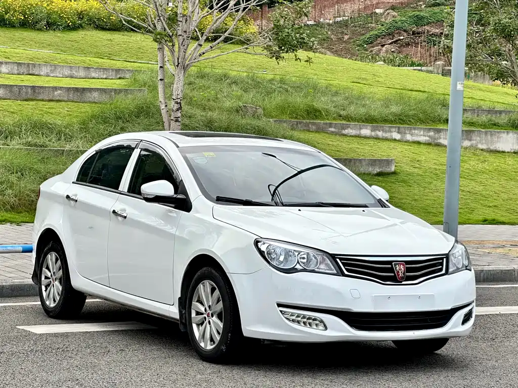 Roewe 350 1.5L Auto Luxury Sunroof Edition, фото 3