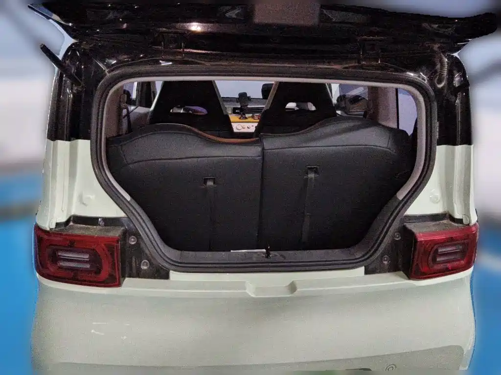 Wuling MINIEV — миниатюра 20