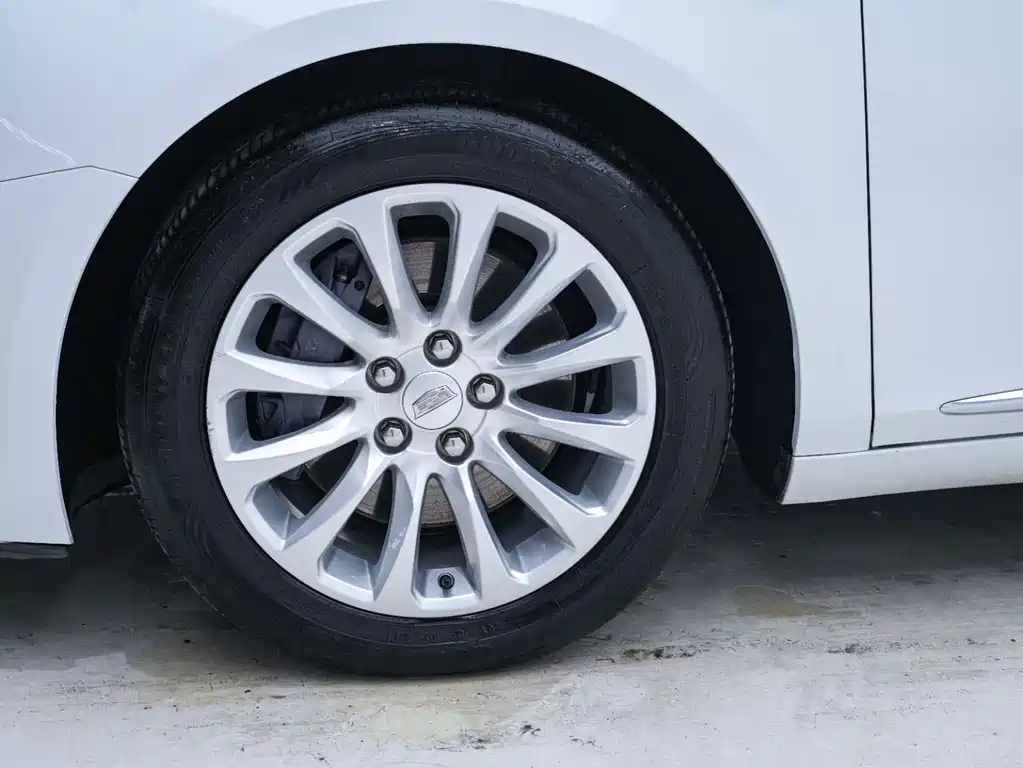 Cadillac XTS — миниатюра 11