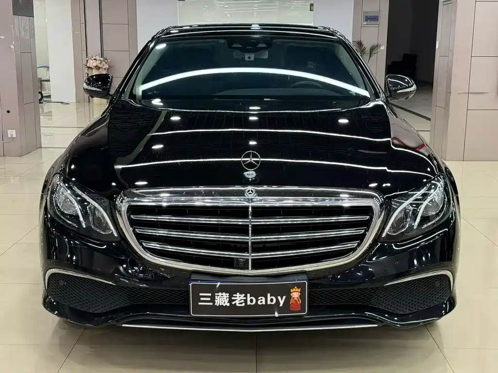 Mercedes-Benz E-Class — миниатюра 2