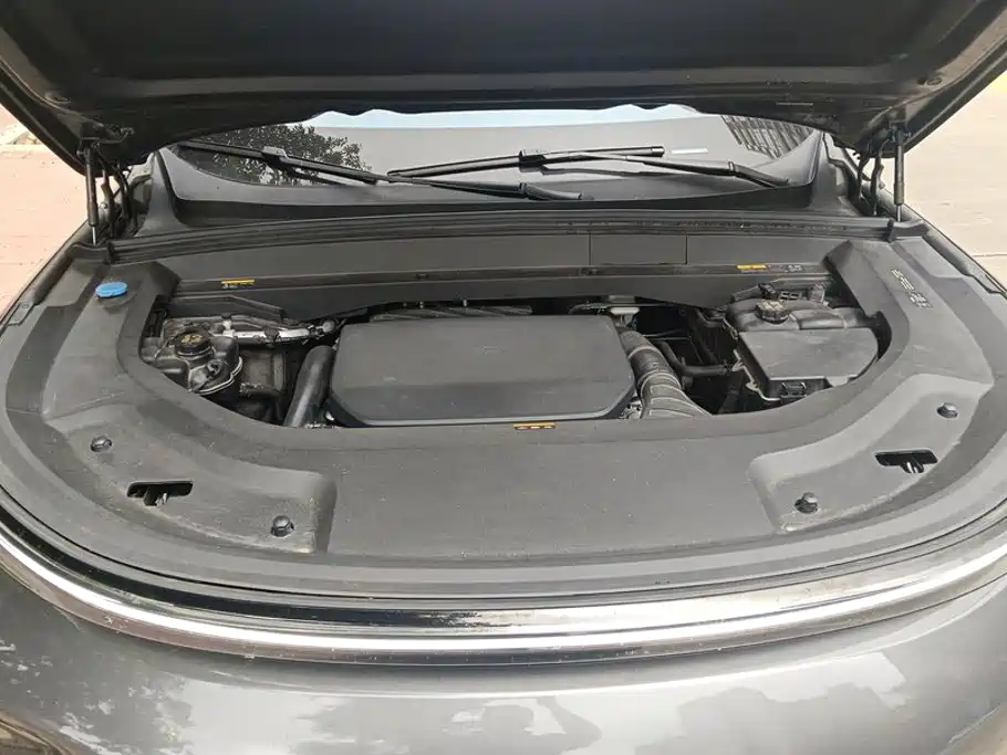 Li Auto Li L8 — миниатюра 10
