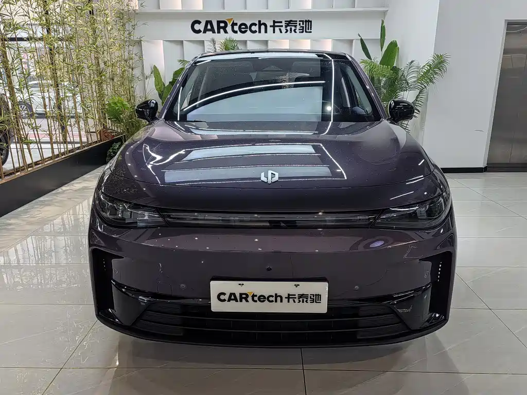 Leapmotor Leapmotor C10 — миниатюра 2