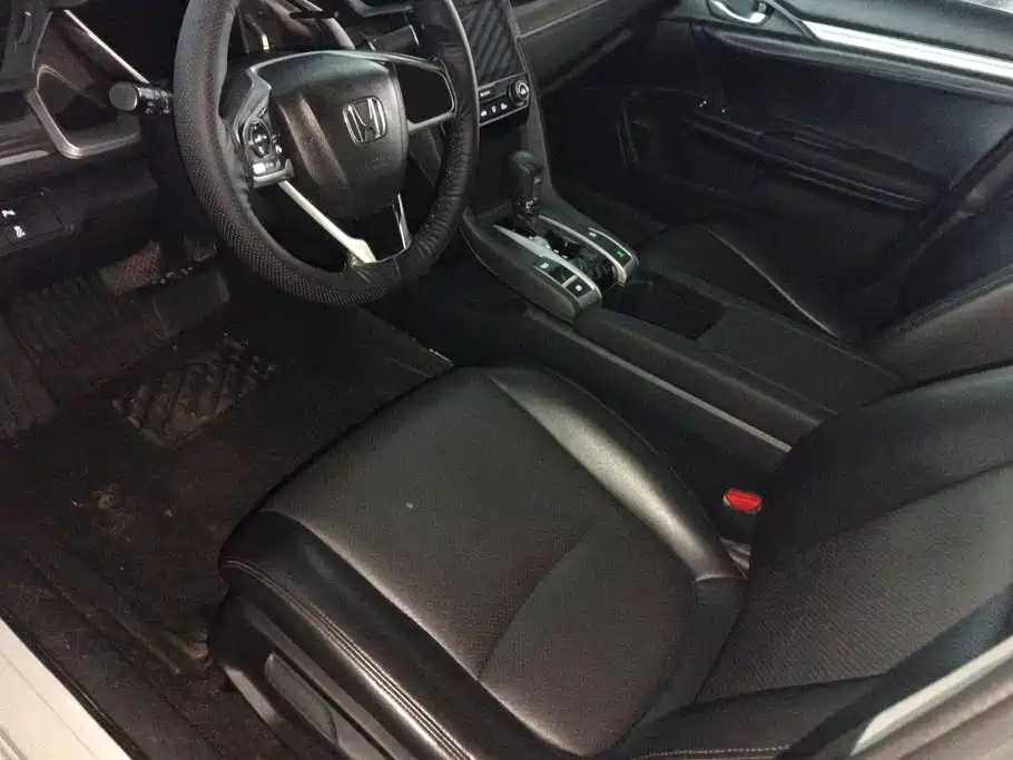 Honda Civic — миниатюра 9