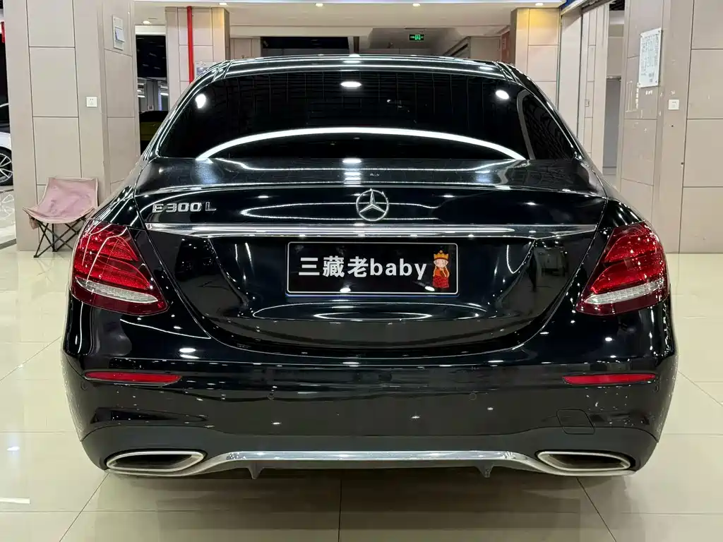 Mercedes-Benz E-Class — миниатюра 8