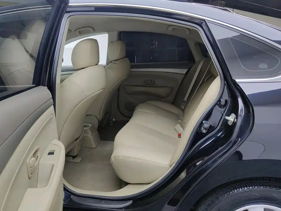 Nissan Sylphy — миниатюра 11