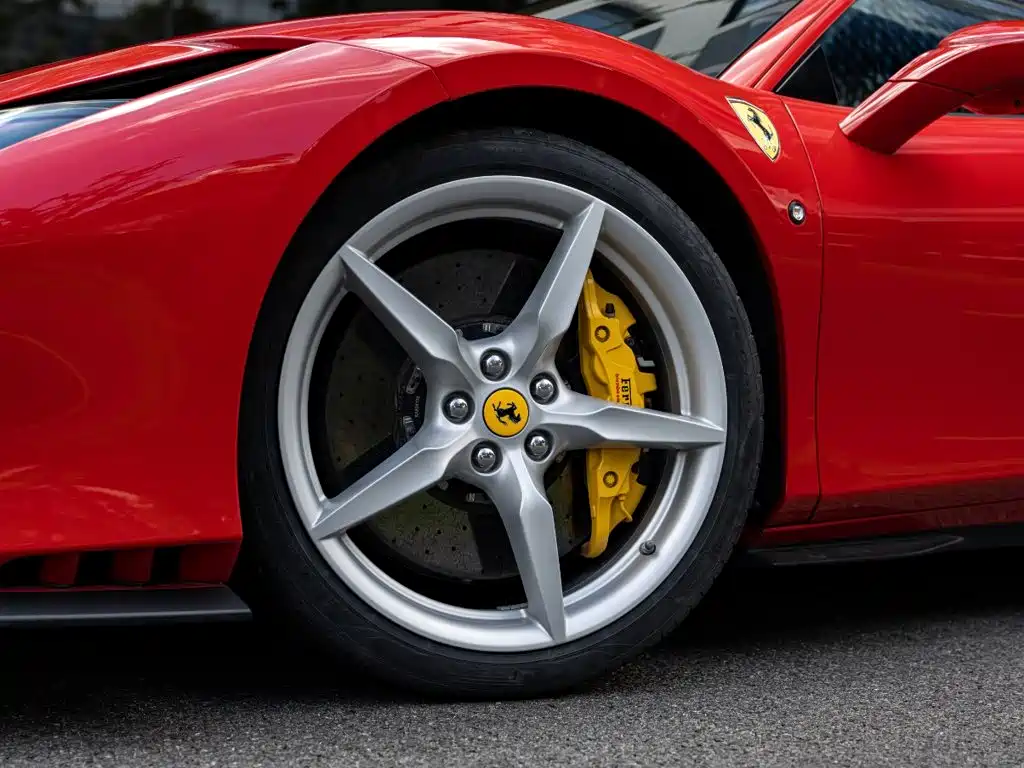 Ferrari F8 — миниатюра 8
