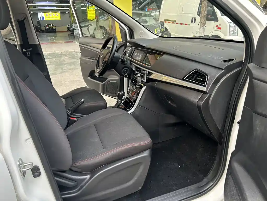 CHANGAN CHANGAN AUCHAN A600EV