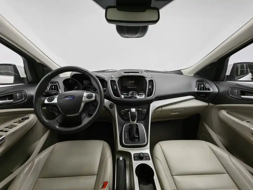 Ford Kuga — миниатюра 5