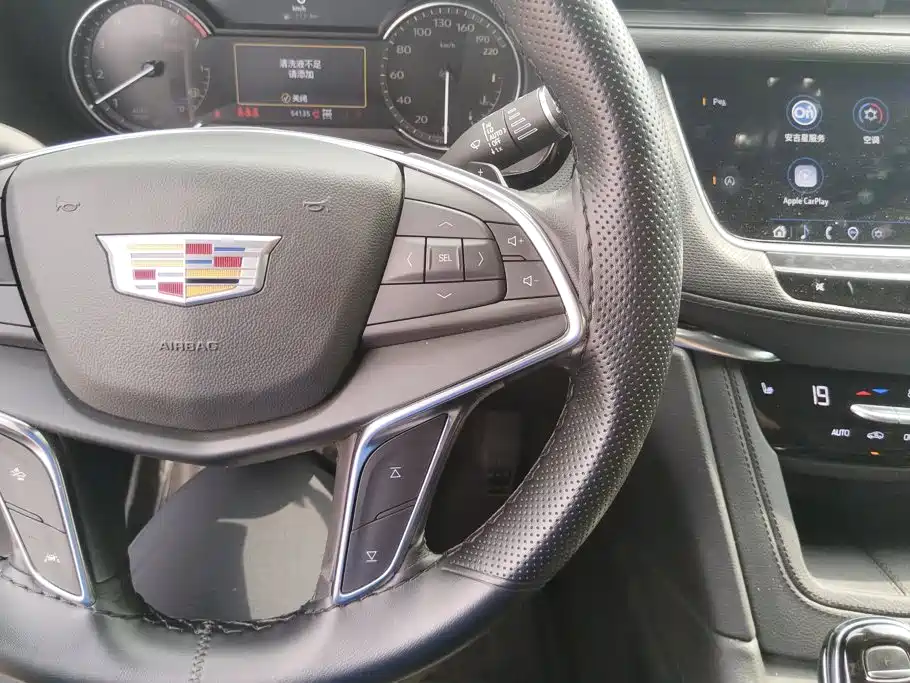 Cadillac XT5 — миниатюра 12