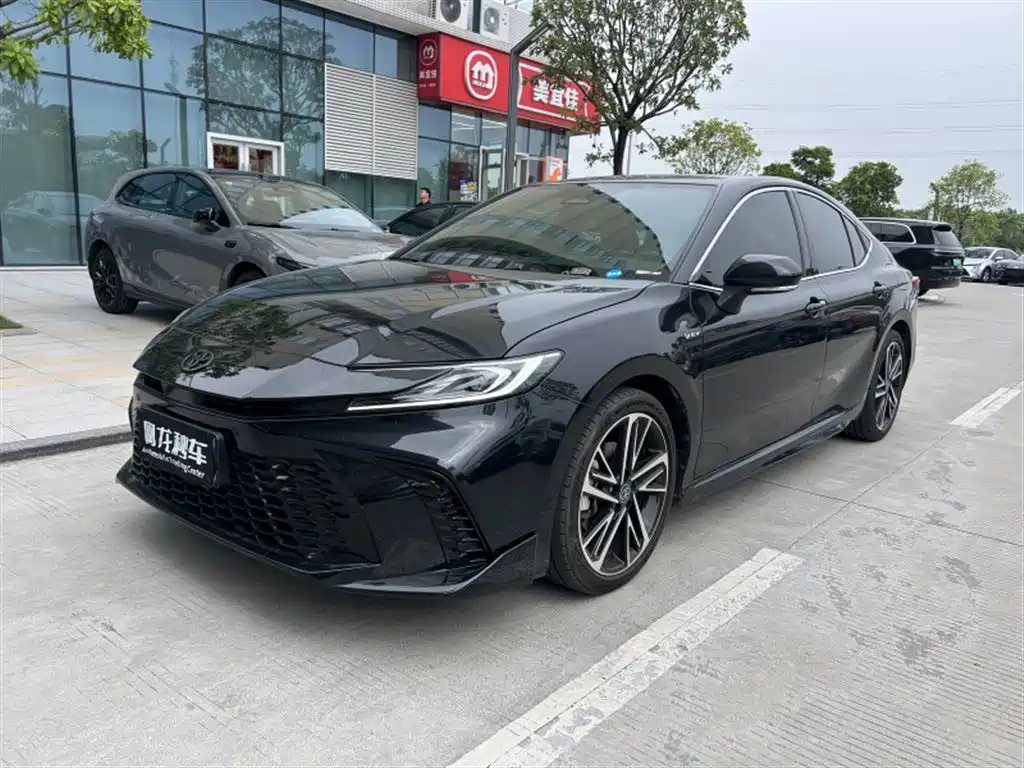 Toyota Camry 2024 Hybrid 2.0HS Sport Edition