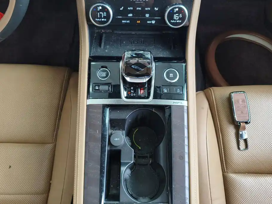 Jaguar XFL — миниатюра 16