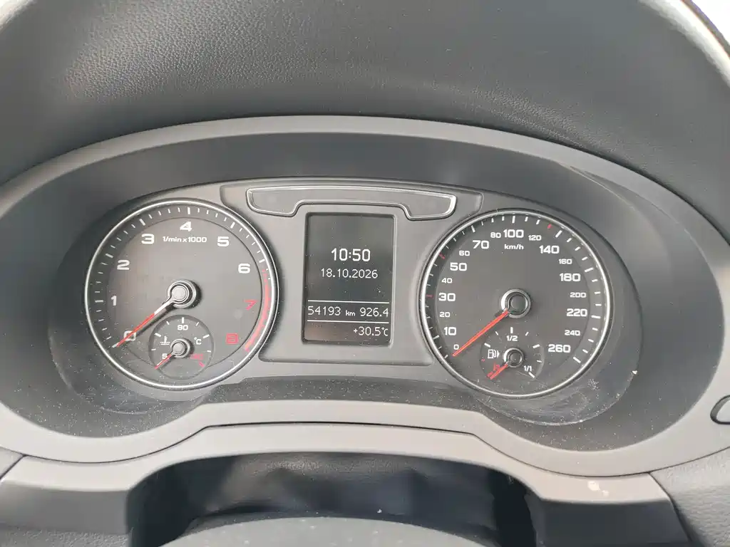 Audi Q3 — миниатюра 5