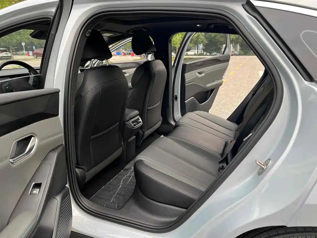 BYD Qin L — миниатюра 6