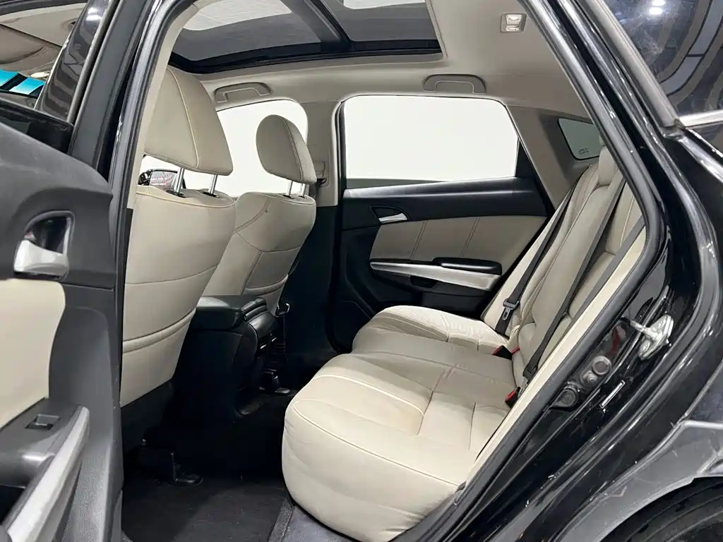 Honda Crosstour — миниатюра 9