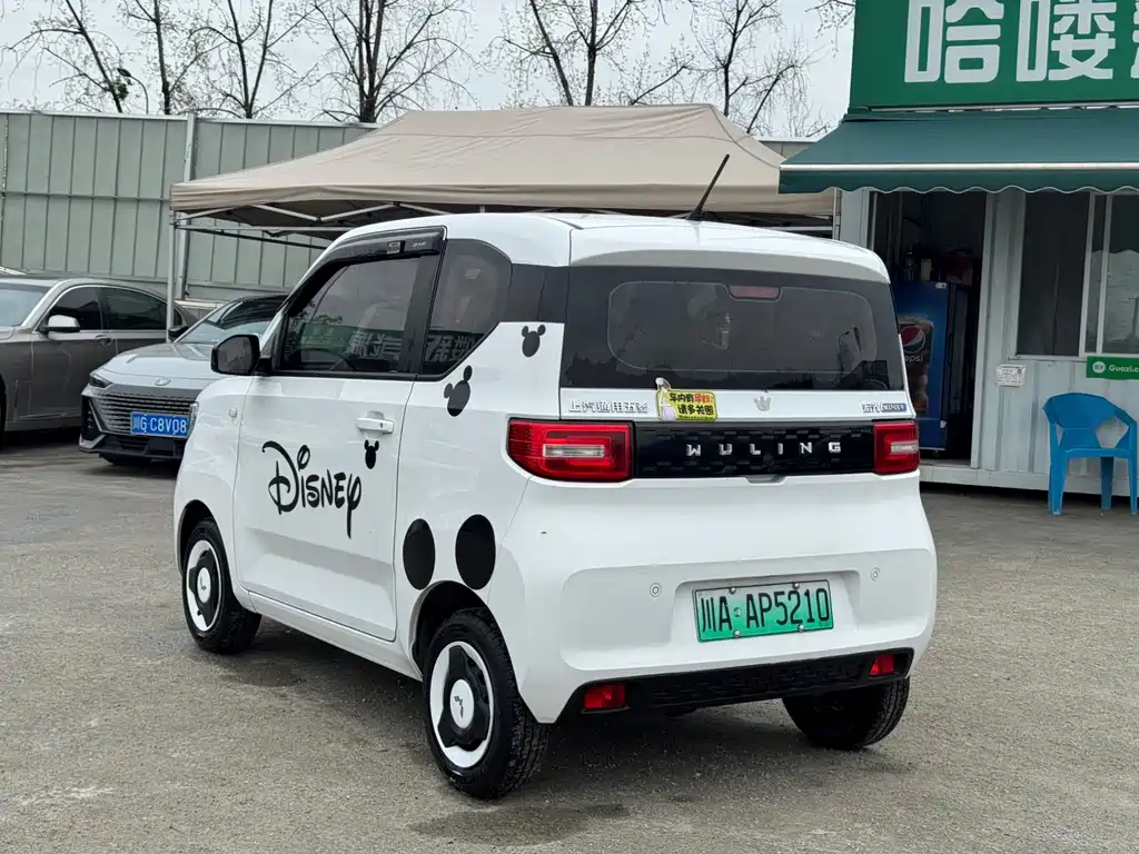 Wuling MINIEV — миниатюра 9