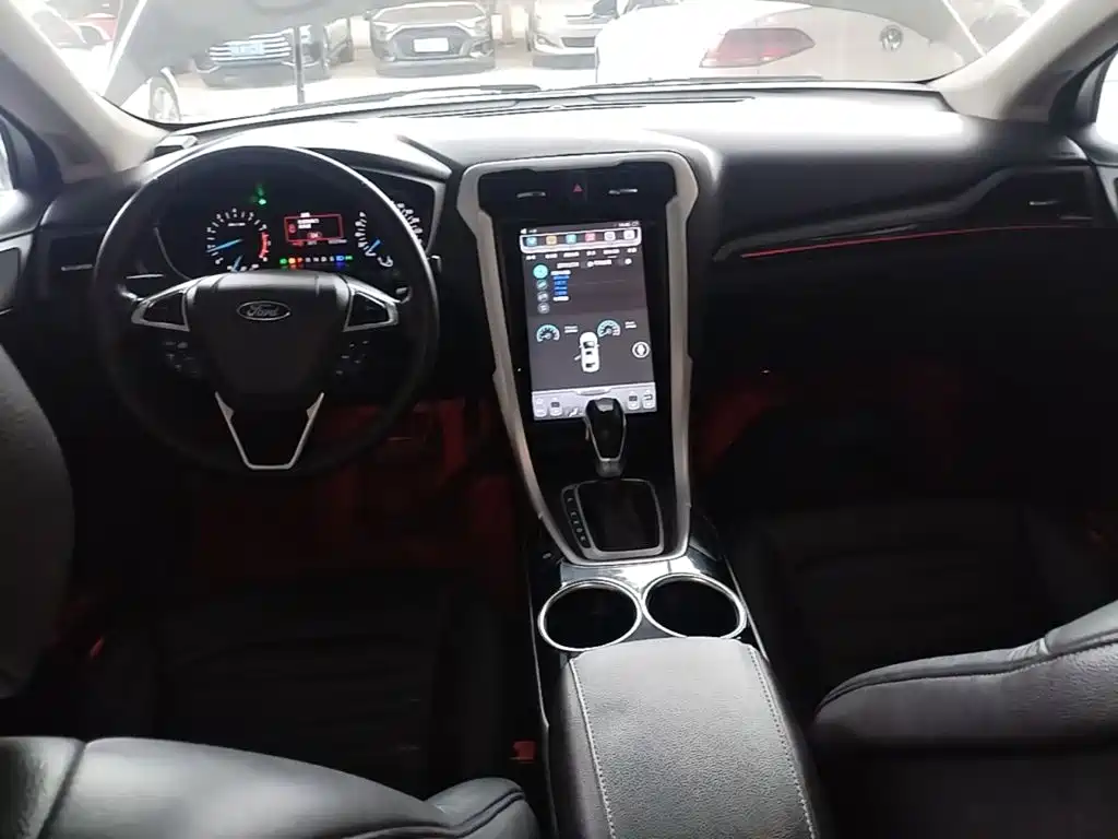 Ford Mondeo — миниатюра 10