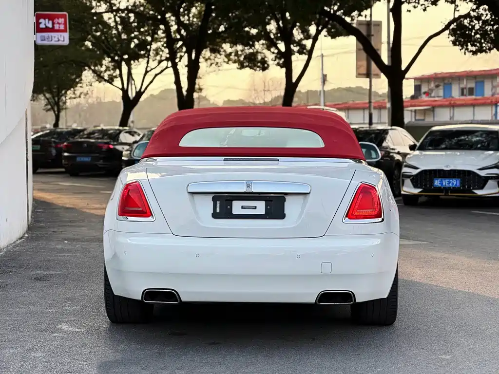 Rolls-Royce Dawn — миниатюра 4