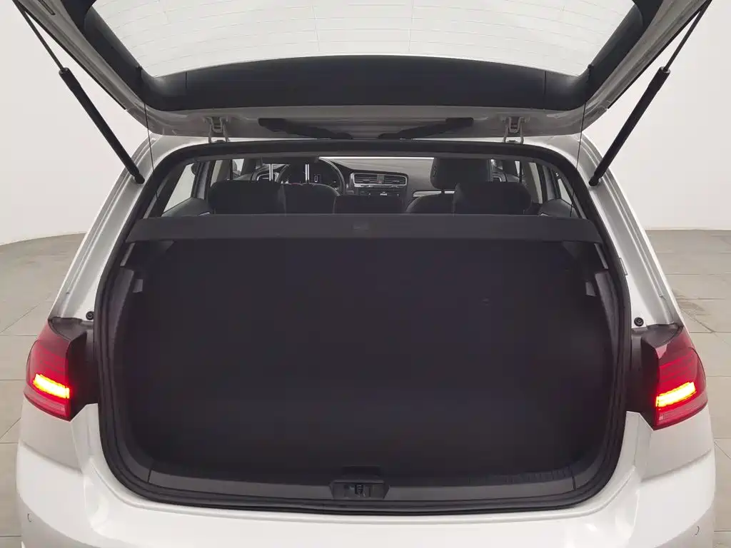 Volkswagen Golf — миниатюра 16