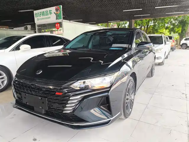 DONGFENG YI HYUN MAX 2022