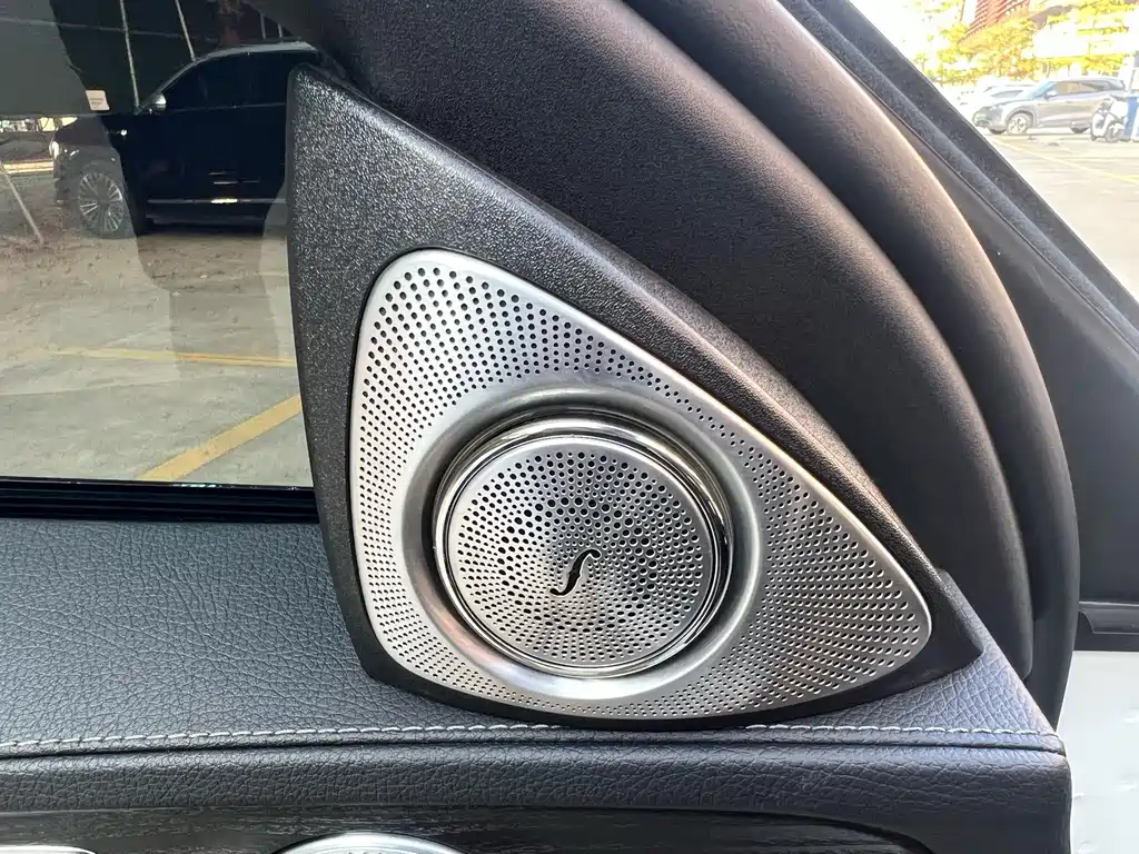 Mercedes-Benz C-Class — миниатюра 15