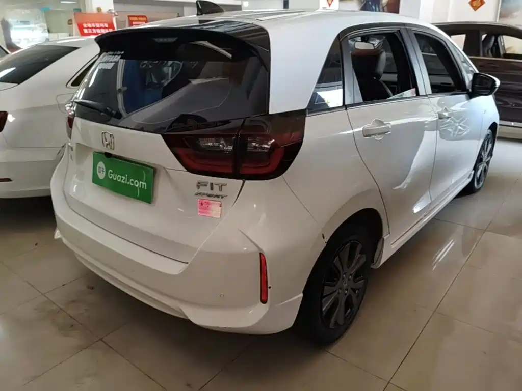 Honda Fit — миниатюра 7
