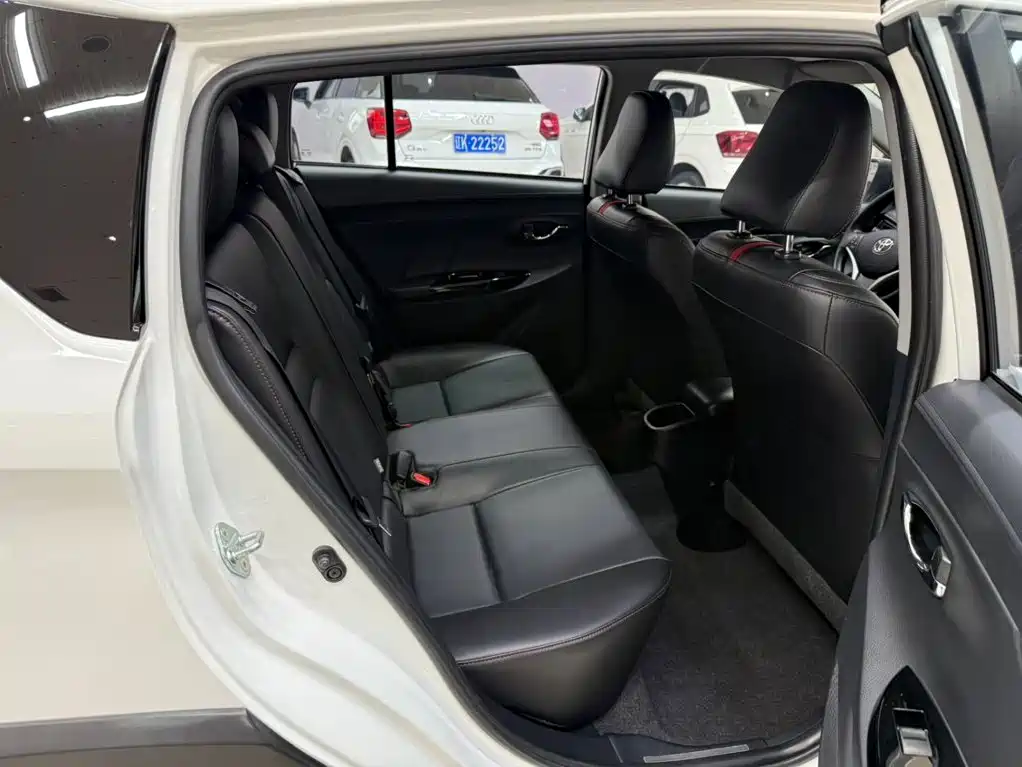 Toyota Yaris L — миниатюра 20