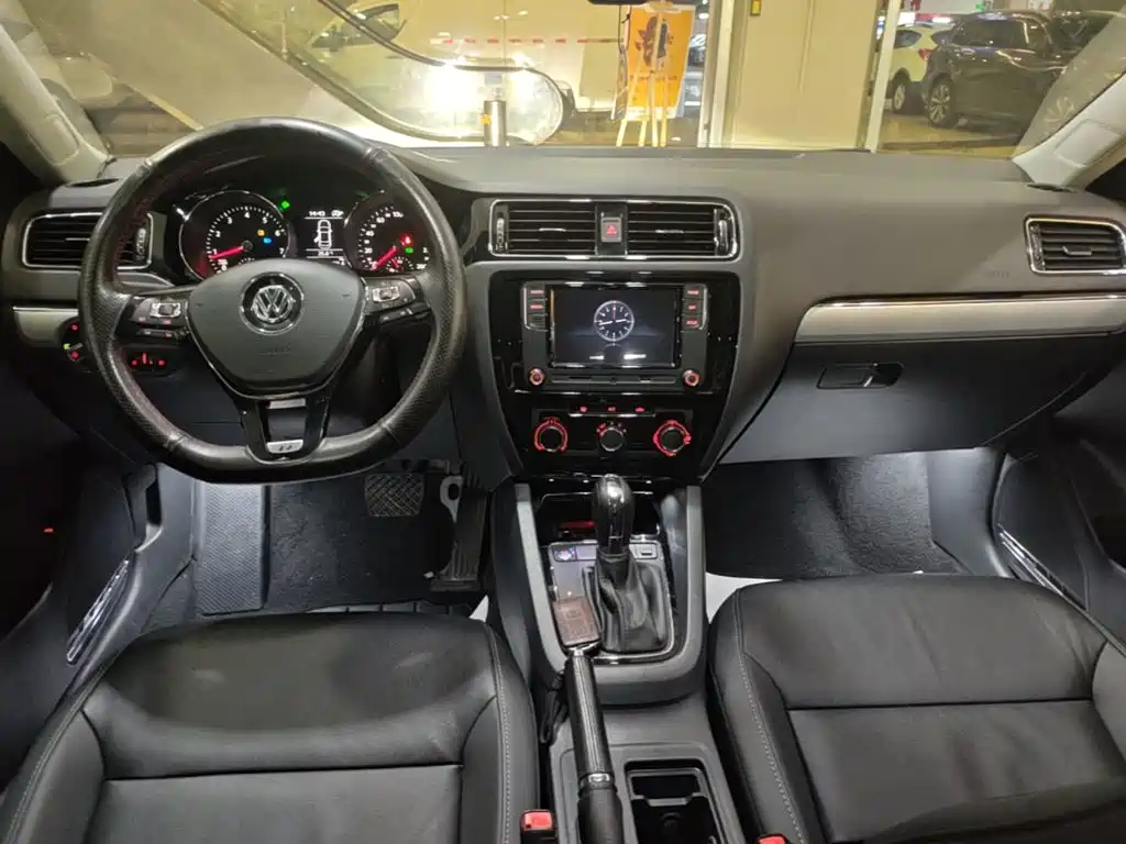 Volkswagen Sagitar — миниатюра 10