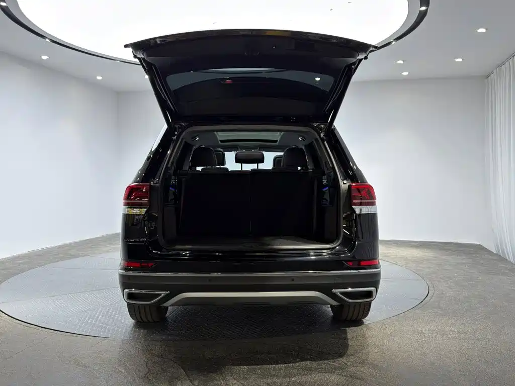 Volkswagen Teramont — миниатюра 8