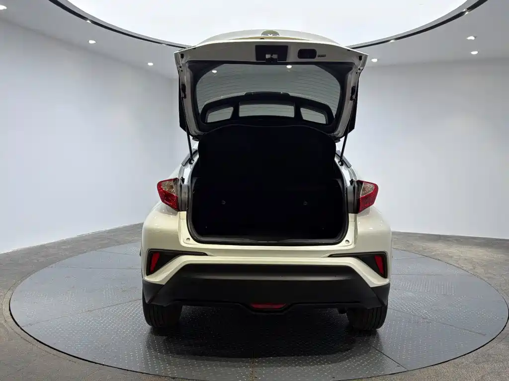 Toyota IZOA — миниатюра 14
