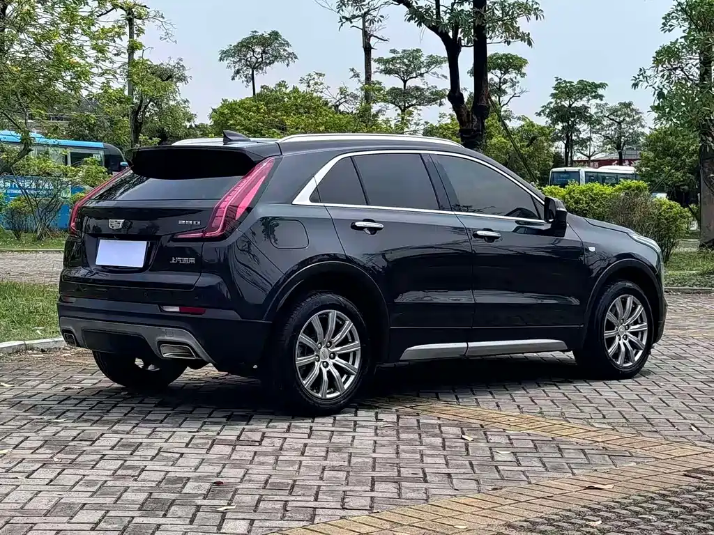 Cadillac XT4 — миниатюра 5