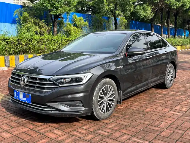 VOLKSWAGEN SAGITAR 2020