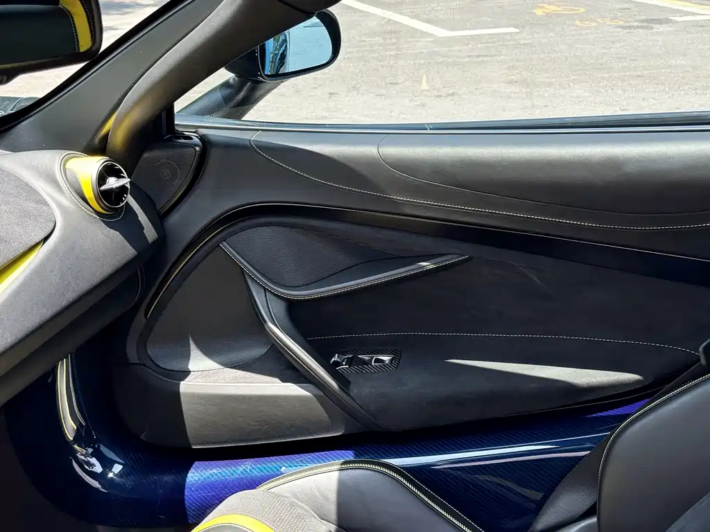 McLaren 720S — миниатюра 24
