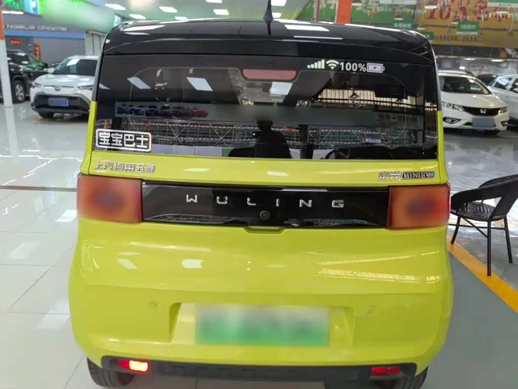 Wuling MINIEV — миниатюра 6