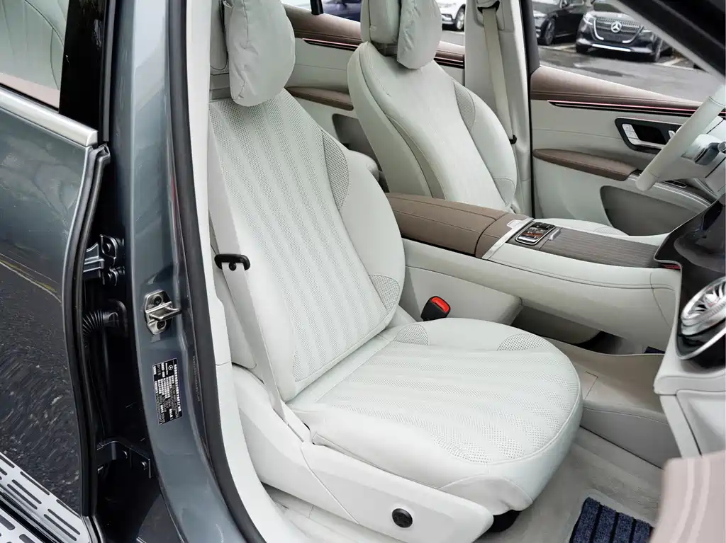 Mercedes-Benz EQS SUV — миниатюра 19
