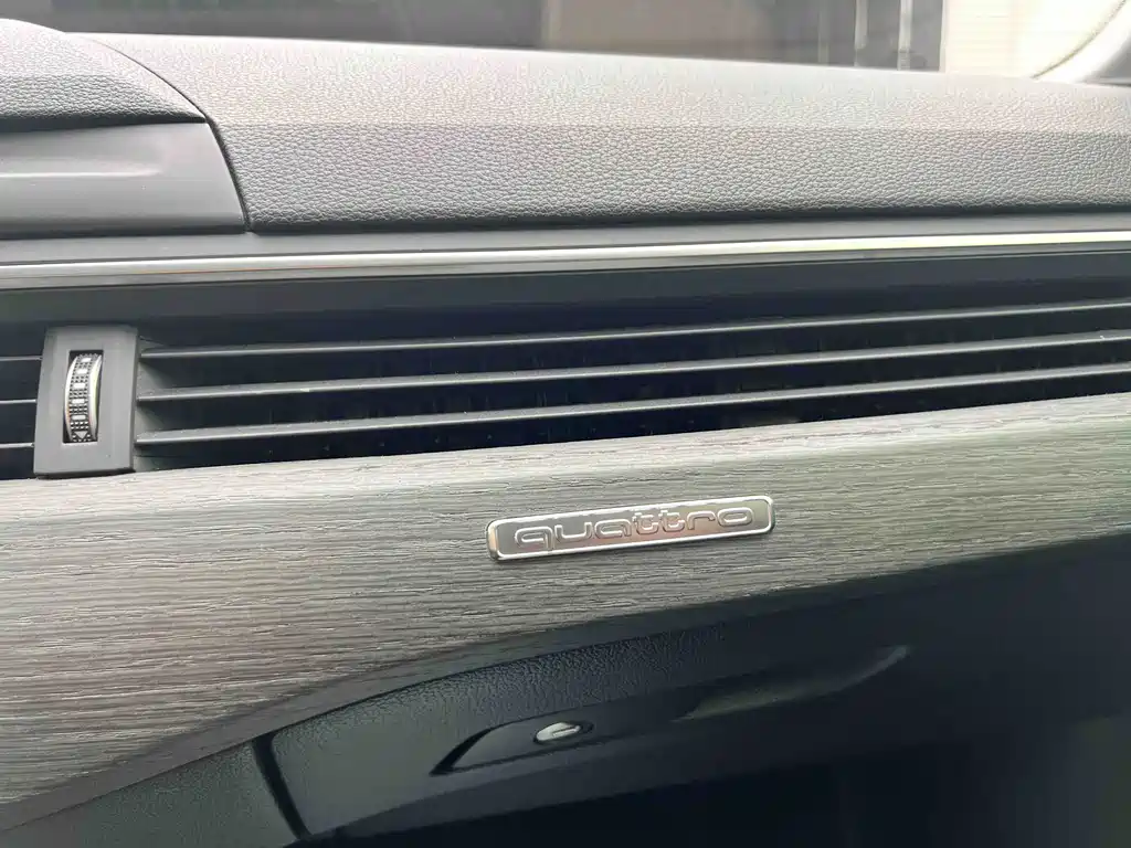 Audi A4 (Import) — миниатюра 20