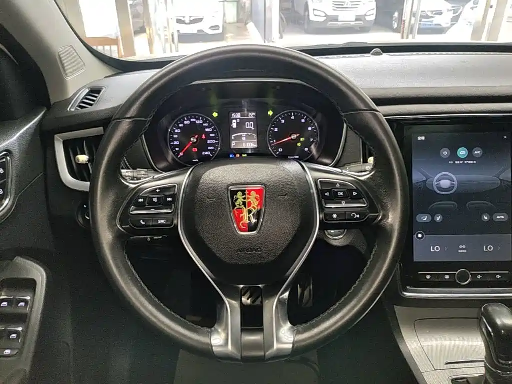 Roewe RX5 — миниатюра 11