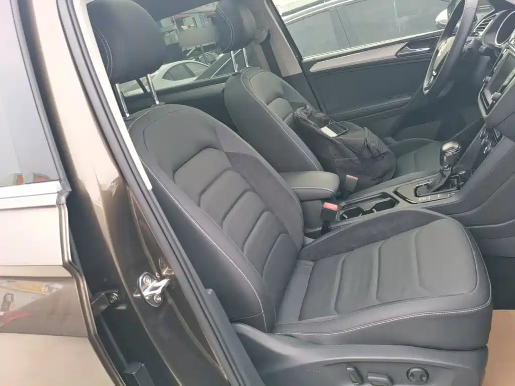 Volkswagen Tiguan L — миниатюра 25