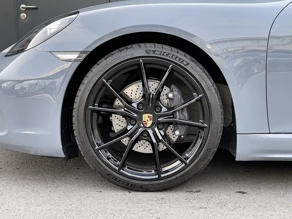 Porsche 718 2023 Boxster 2.0T