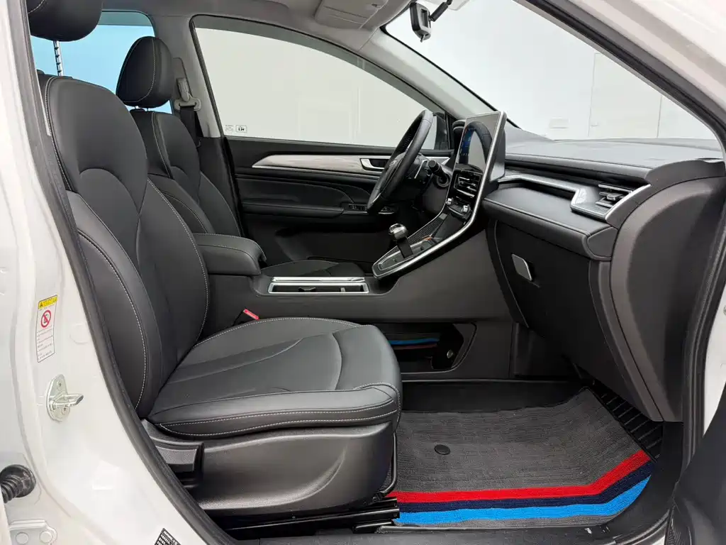 Haval M6 — миниатюра 12