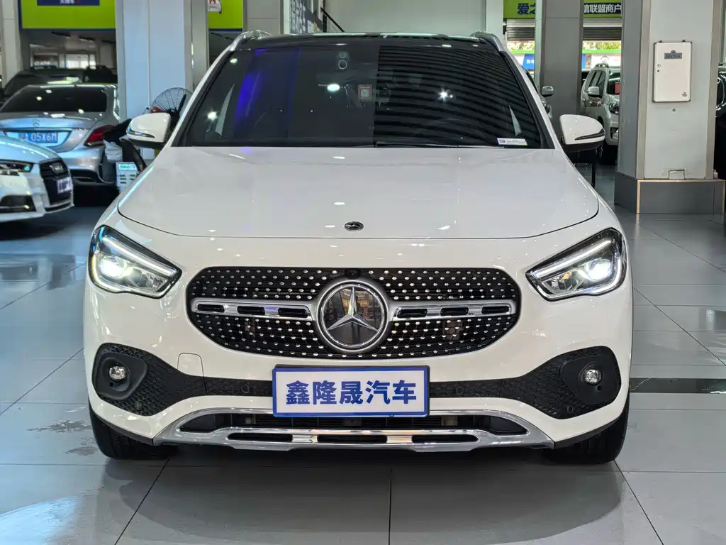 Mercedes-Benz GLA — миниатюра 2