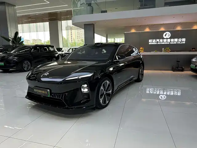 2025 Nio ET5