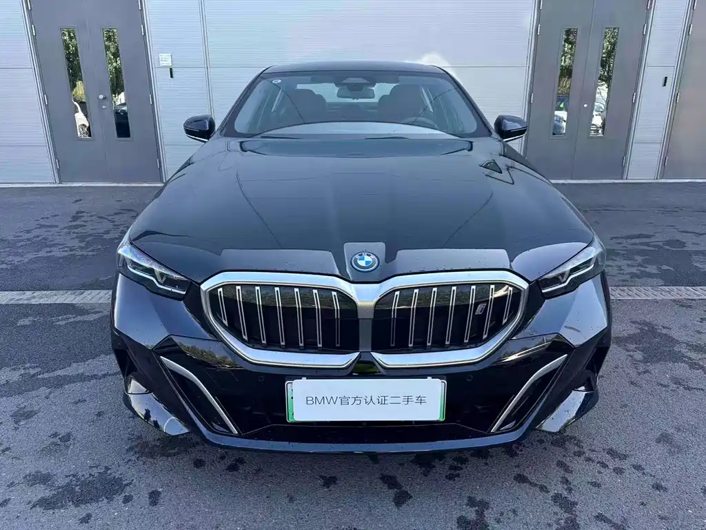 BMW i5 — миниатюра 2