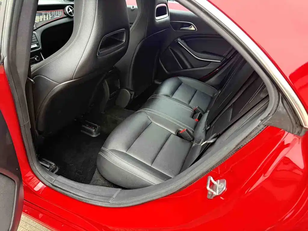 Mercedes-Benz CLA (Import) — миниатюра 3
