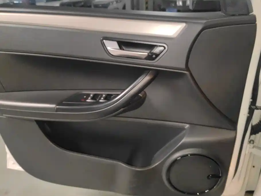 Qoros Qoros 3 — миниатюра 7