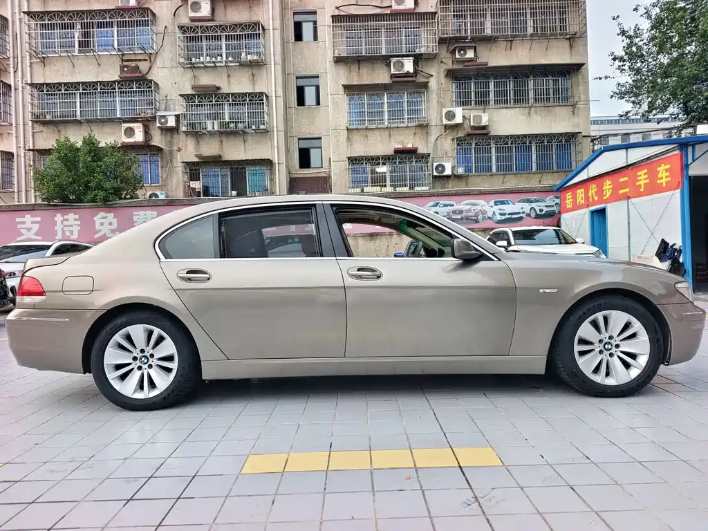 BMW 7 Series 7 2005 740Li