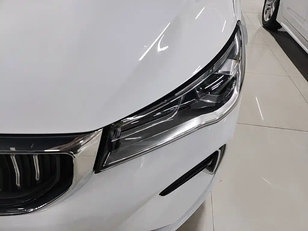 Geely Emgrand — миниатюра 24