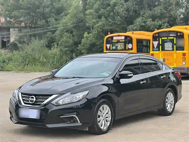NISSAN TEANA 2018